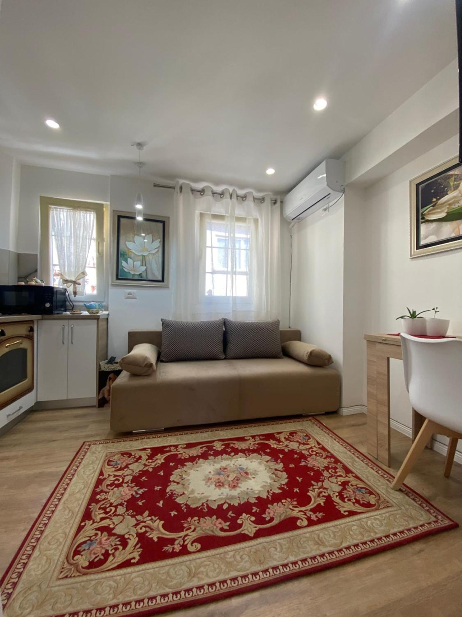 Central Welcoming Apartment In تيرانا المظهر الخارجي الصورة