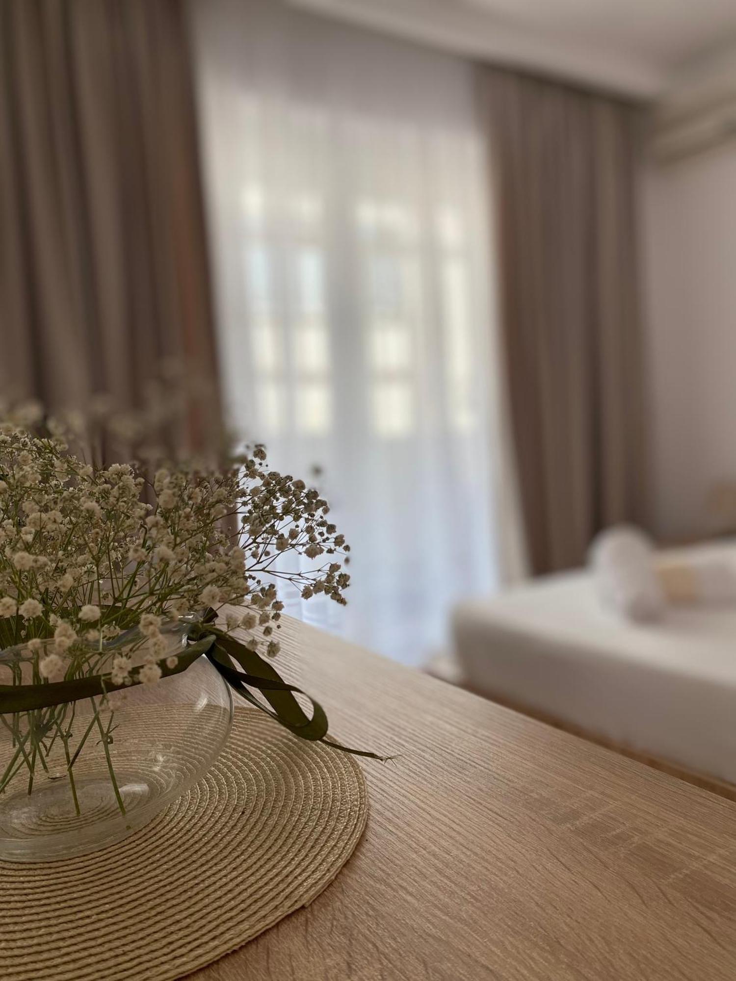 Central Welcoming Apartment In تيرانا المظهر الخارجي الصورة